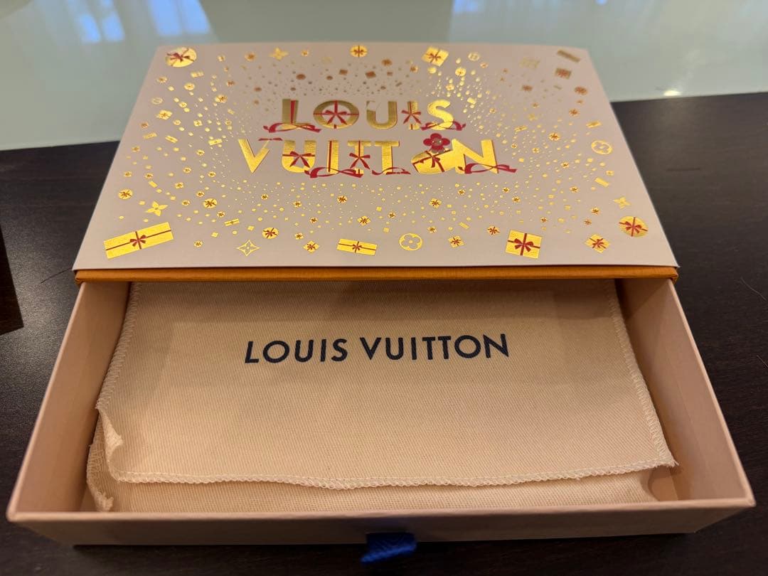 Louis Vuitton iPhone15Pro用ケース