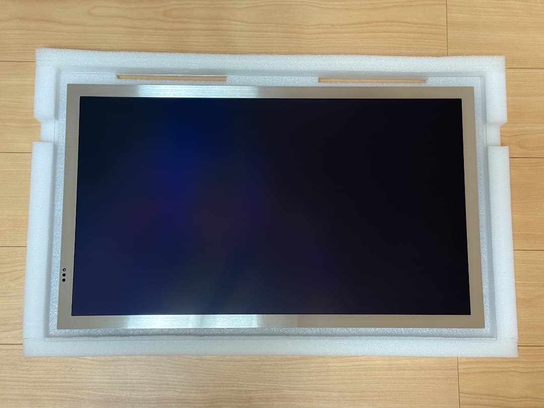 【新品同様】27”OLED 4Kモニター glancy【超高画質】