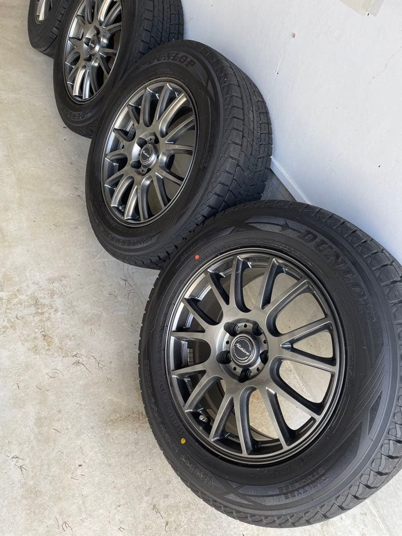 スタッドレスタイヤ4本　17インチ