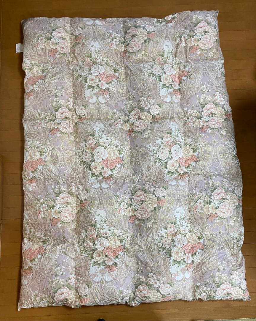羽毛掛け布団 シングル 花柄　ダウン90%スモールフェザー使用　1.4㎏
