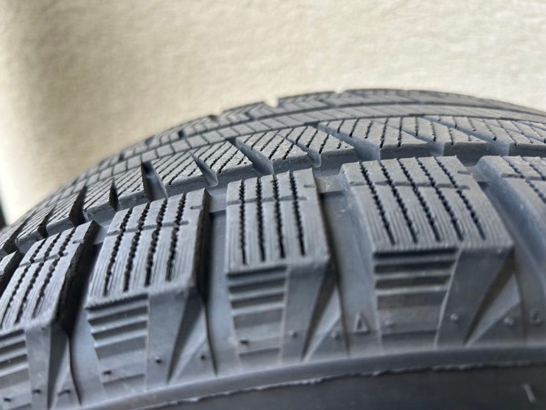 GRIPMAX 205/55R16 スタッドレスタイヤ4本セット