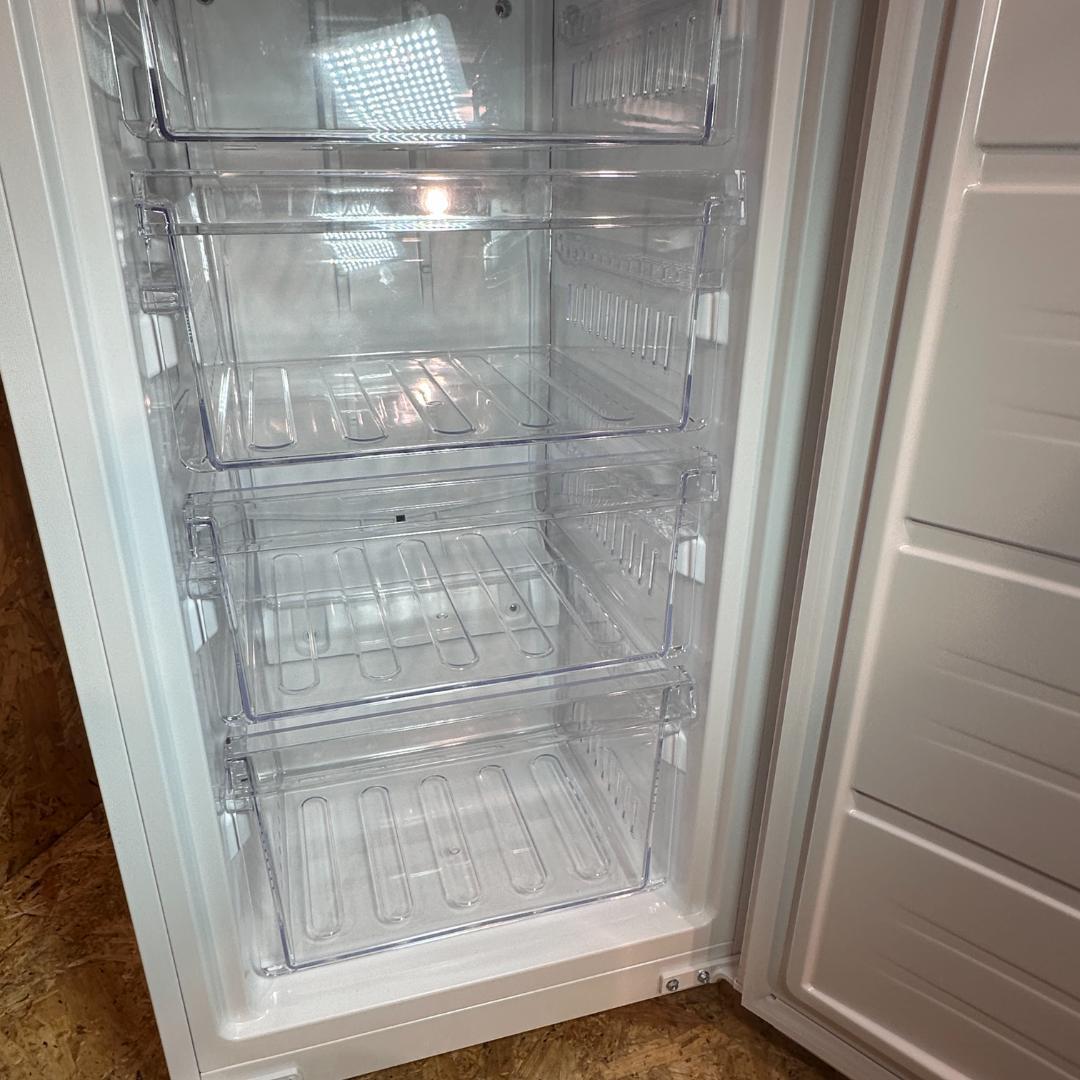 FJ-HF13H-W 冷凍冷蔵庫　SHARP 2023年　126L　冷凍庫