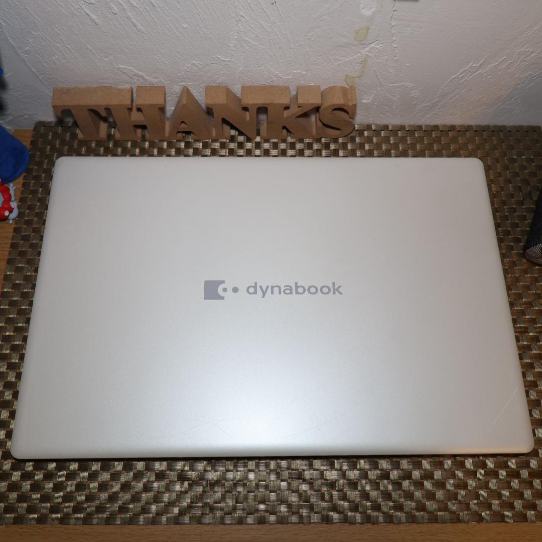 人気の白！Win11公式対応10世代i3/メ8/SSD/無線/カメラ/TypeC