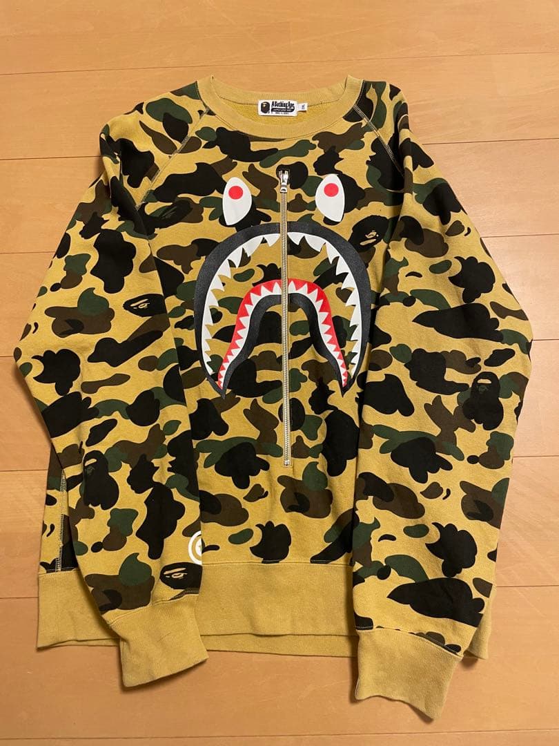 A Bathing Ape シャークトレーナー