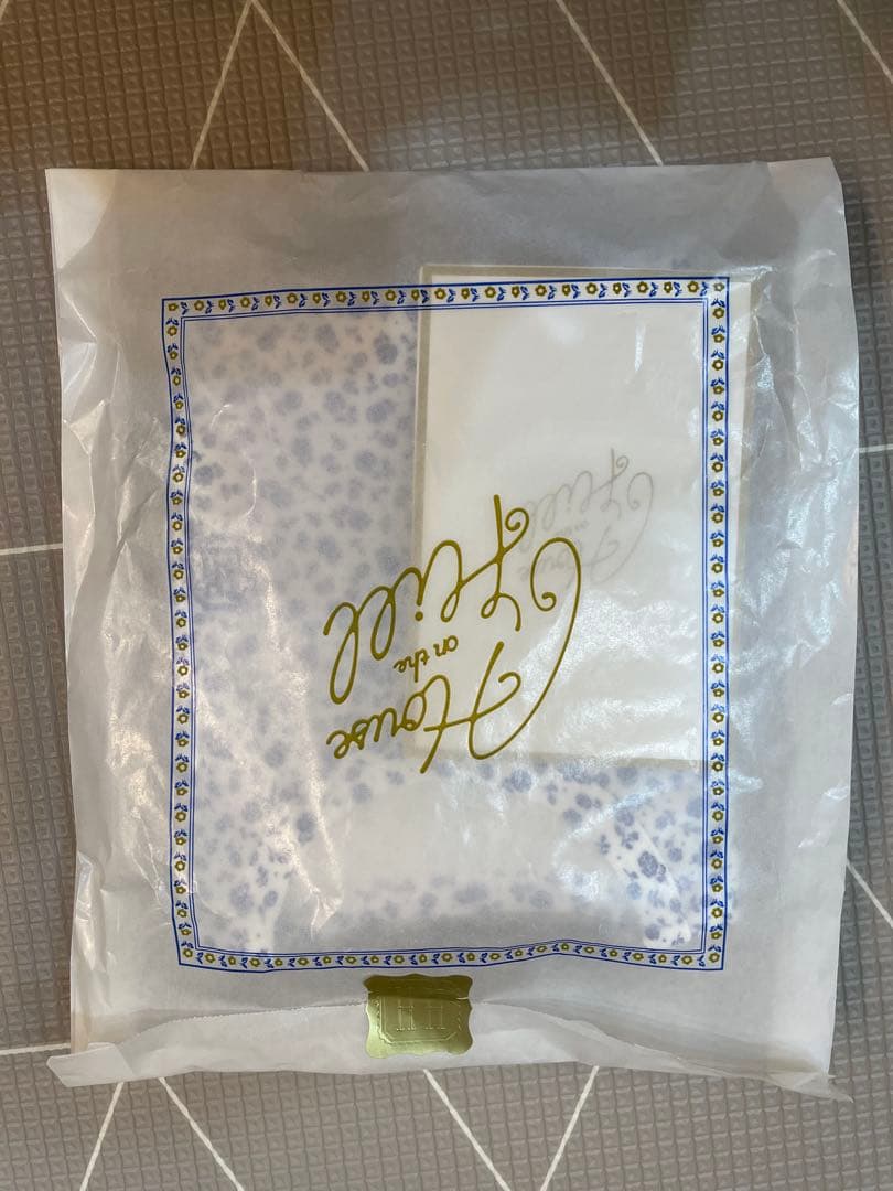 トップス house on the hill (Flower) Tee &Pants