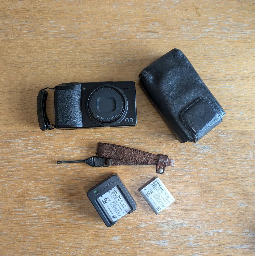 【公式メンテ済】 RICOH GR3 本体とアクセサリーセット（箱付）