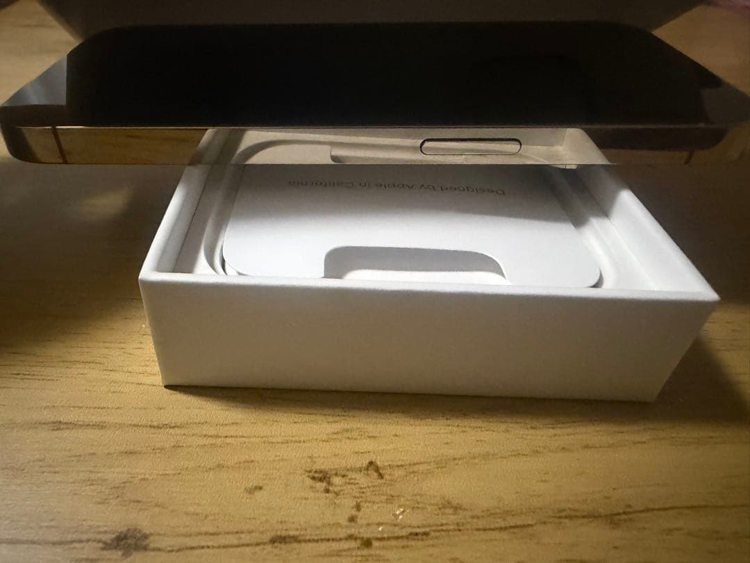 Apple iPhone 14 Pro 本体　SIMフリー