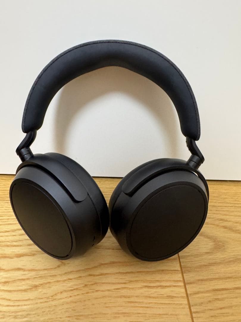 ゼンハイザーワイヤレスヘッドホン MOMENTUM 4 Wireless（箱付）