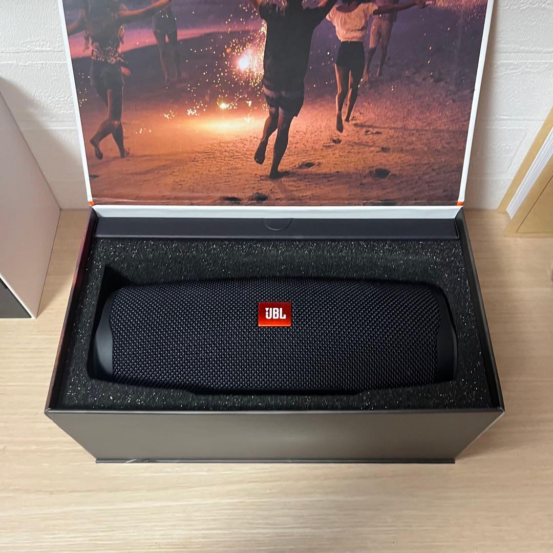 JBL Charge 4 スピーカー　Bluetooth