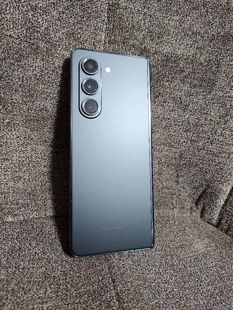 A*7様 Samsung Galaxy Z Fold 5 ブラック 本体 香港版