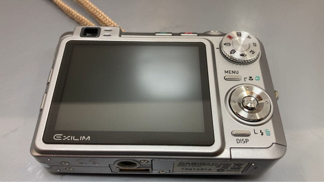 CASIO カシオ　EXILIM デジタルカメラ　EX-Z850