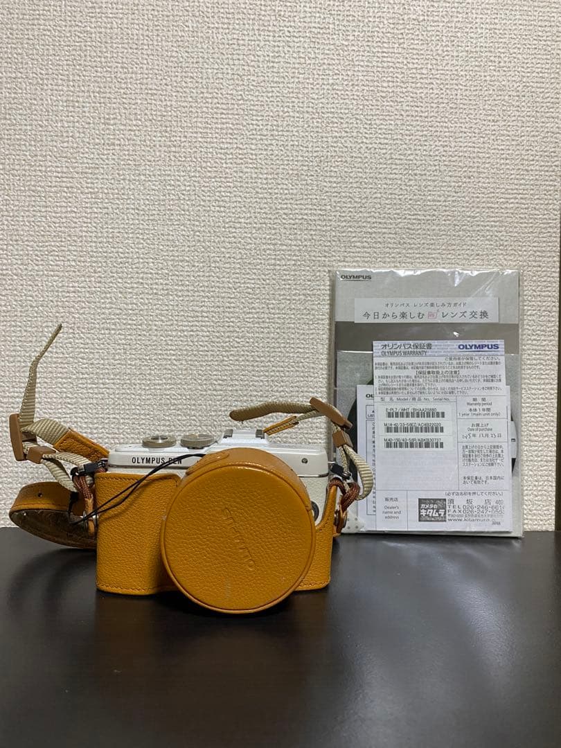 OLYMPUS PEN ホワイト ミラーレス一眼 14-42mmレンズ