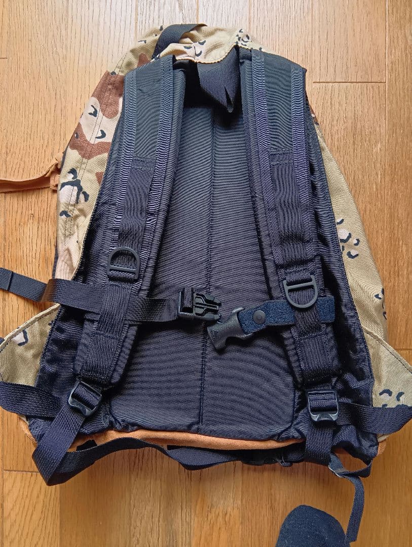 m*リ様 GREGORY デイパック チョコチップカモ レザーボトム