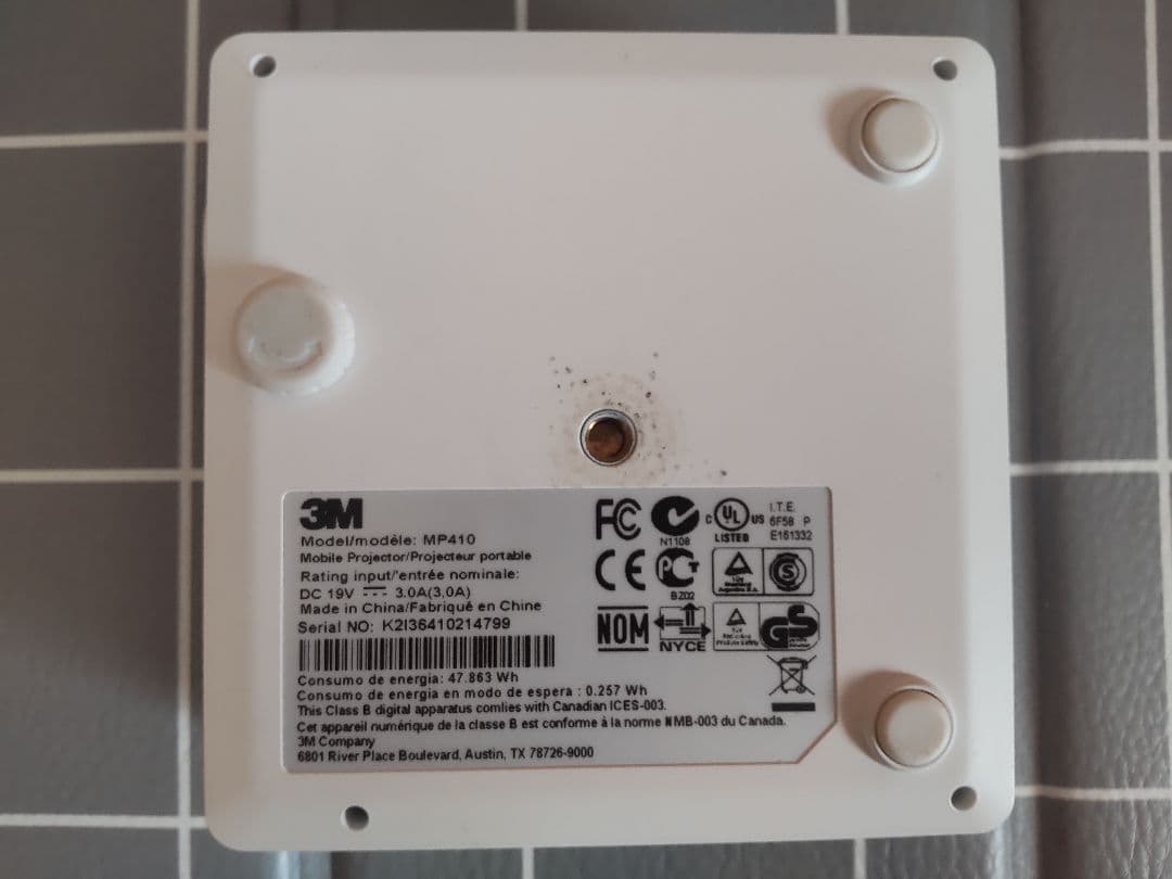 3M モバイルプロジェクター MP410