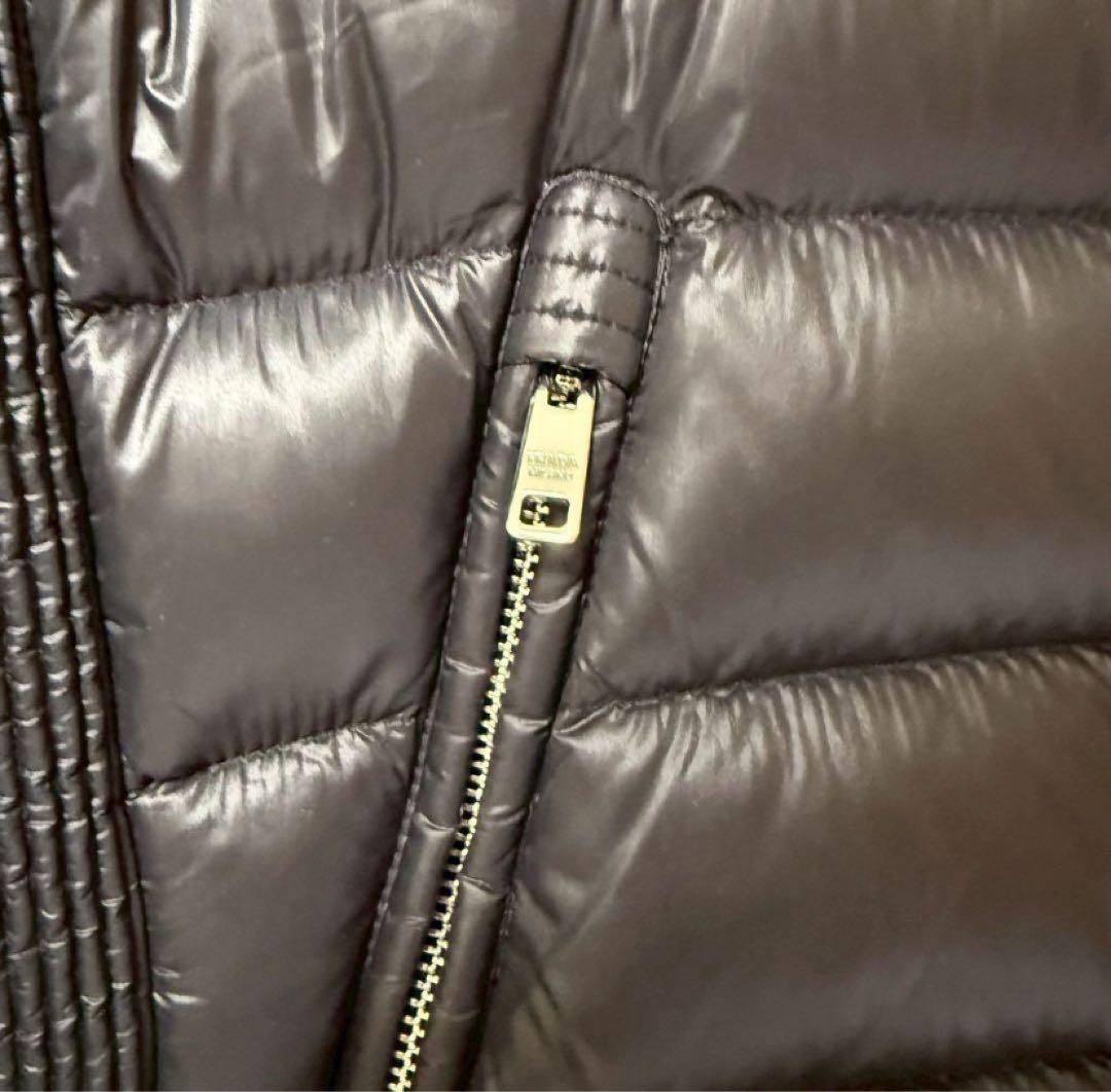 S*u様 prada プラダ ダウンジャケット ブラック プレート ロゴ