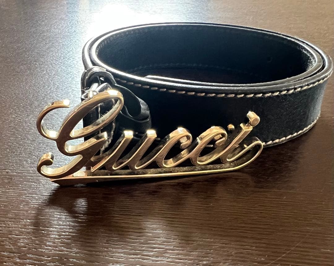 Gucci ロゴバックル レザーベルト