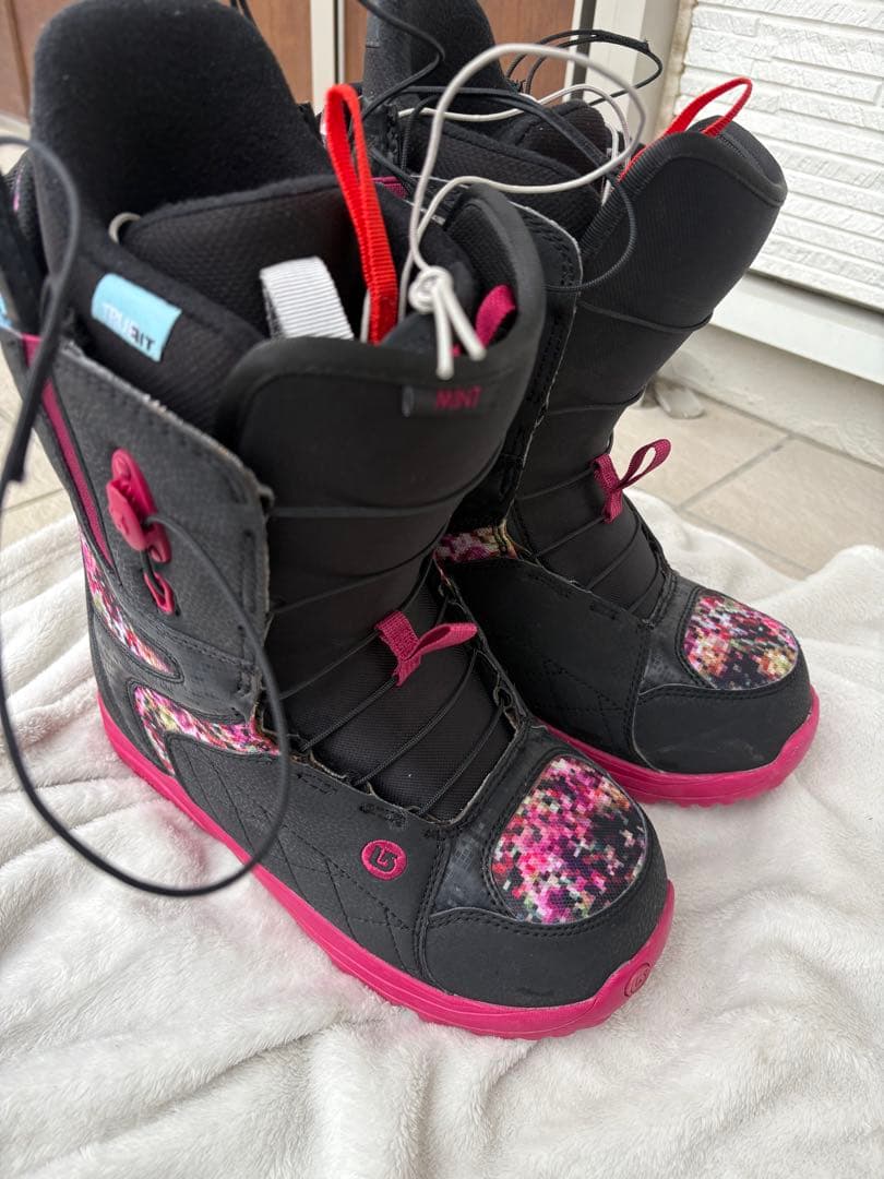 BURTON MINT ASIAN FIT レディース ブーツ 24.5cm