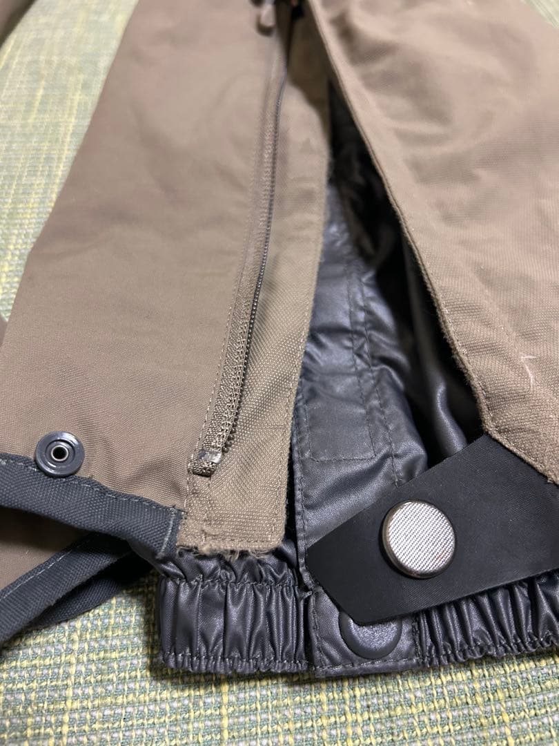 マウンテンハードウェア　ファイアフォールビブ　Sサイズ