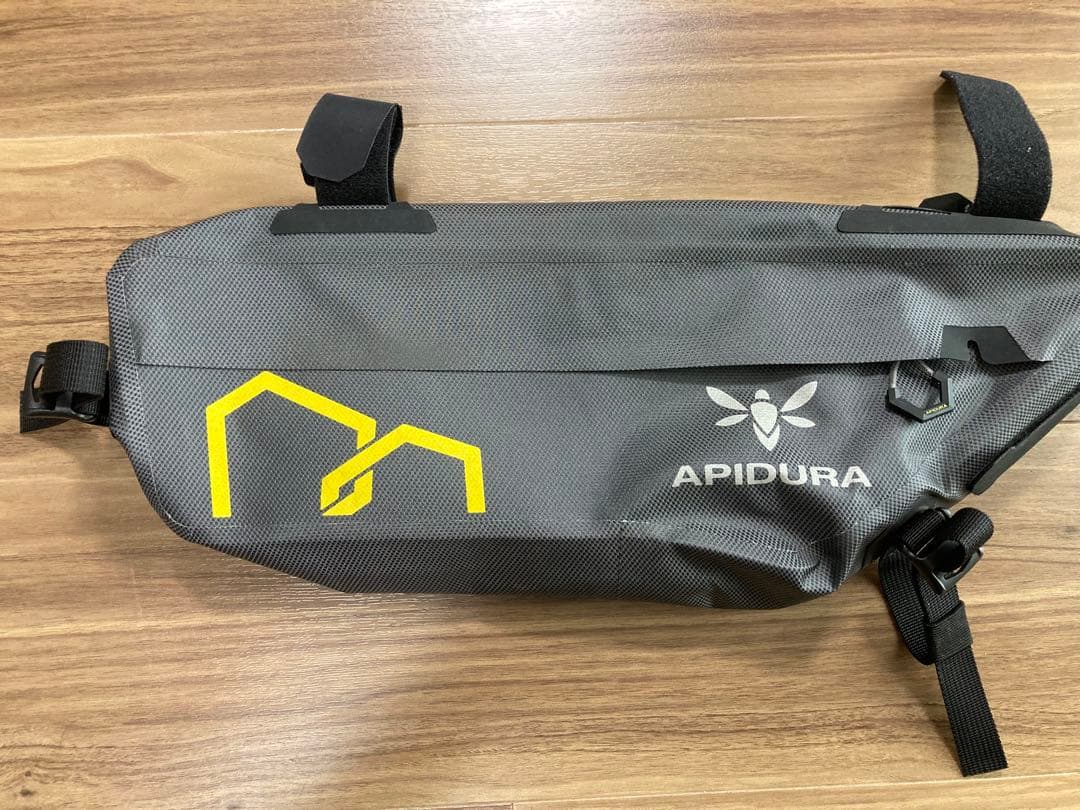 k*z様 APIDURA Expedition Frame Pack (3L)