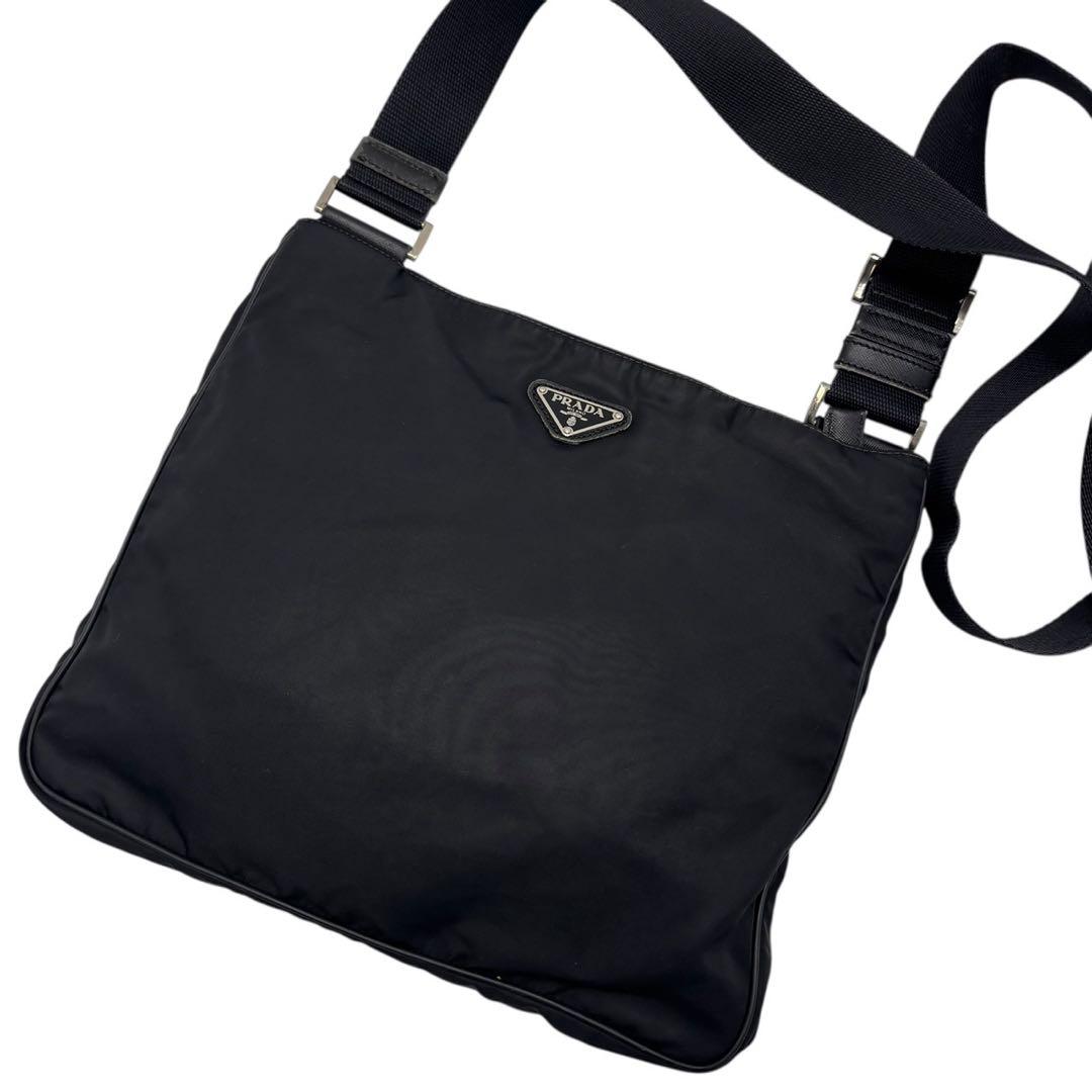 【極美品】PRADA プラダ ナイロン ショルダーバッグ ブラック ロゴプレート