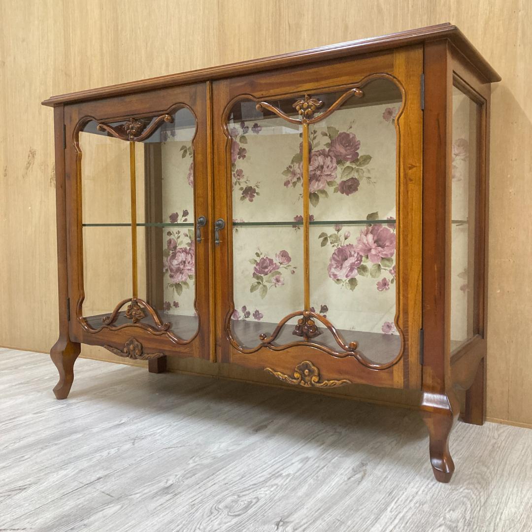 アンティーク調　キャビネット　飾り棚　サイドボード　クラシカル　マホガニー