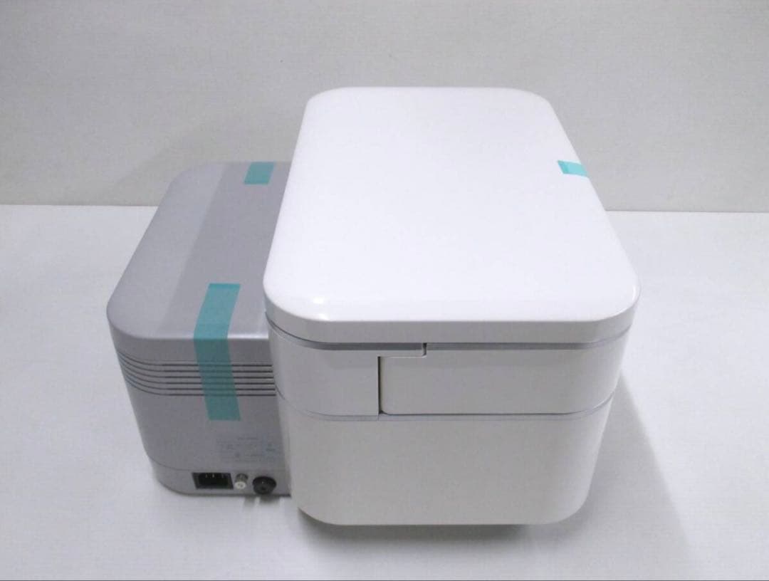 未使用品　サキナ　ビジュー　saqina　BIJOU ー美顔器 ホワイト