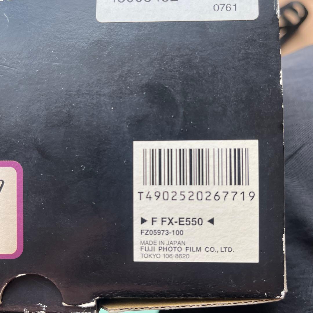 Fujifilm FinePix E550 コンパクトデジタルカメラ