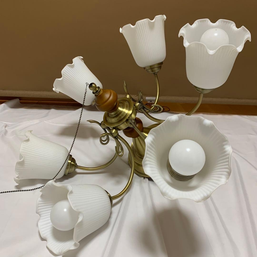 KOIZUM アンティーク　シャンデリア 6灯　フラワー　シェード