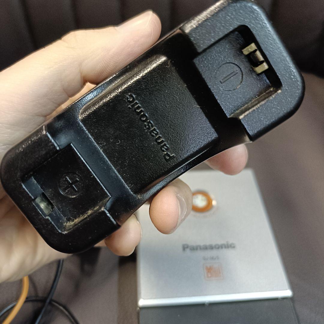 Panasonic ポータブルMDプレーヤー 本体と付属品