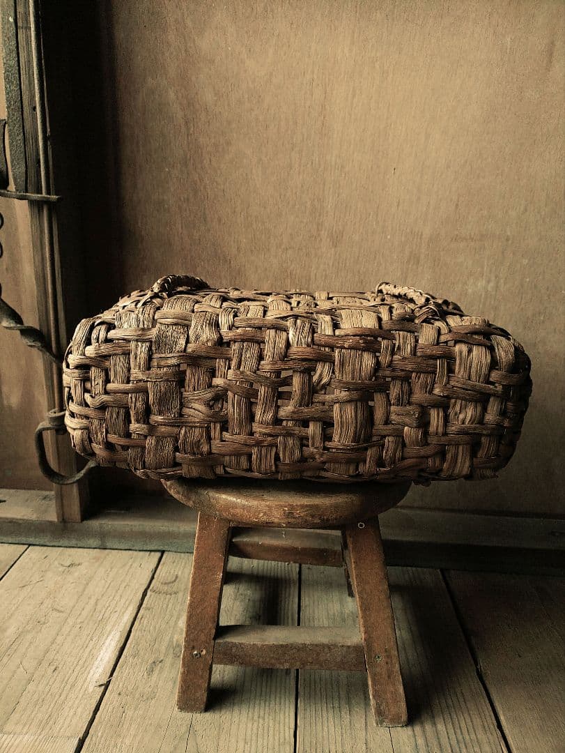 信州安曇野の山葡萄かごバック。里山手仕事