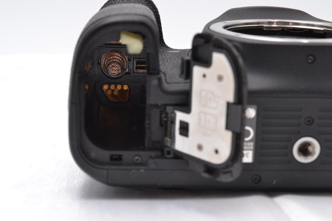 ■ 美品 ■ キャノン　Canon EOS 6D ボディ