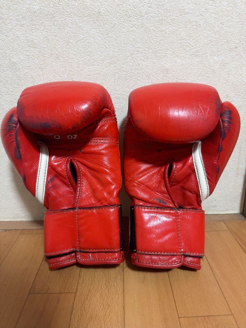 ウィニング　グローブ　8オンス　赤