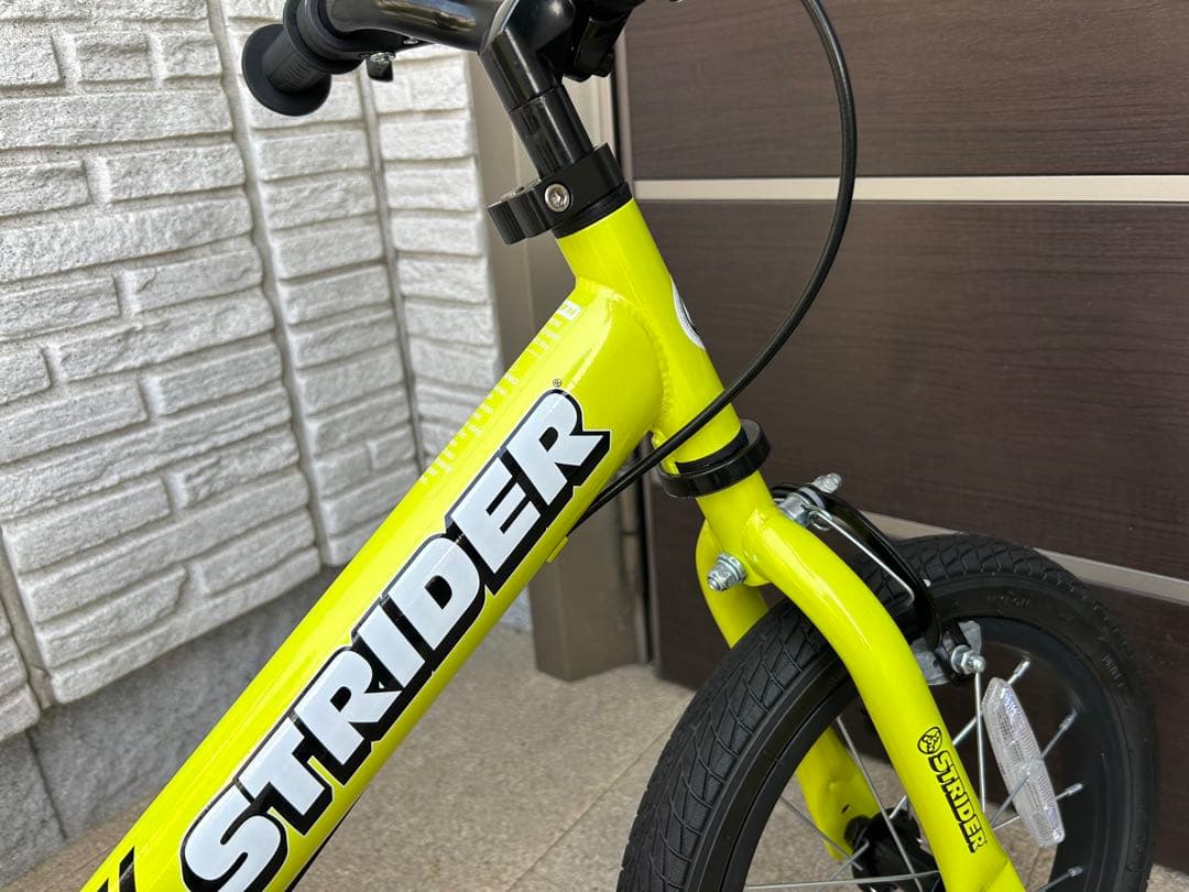 ストライダー14インチ ライムグリーン