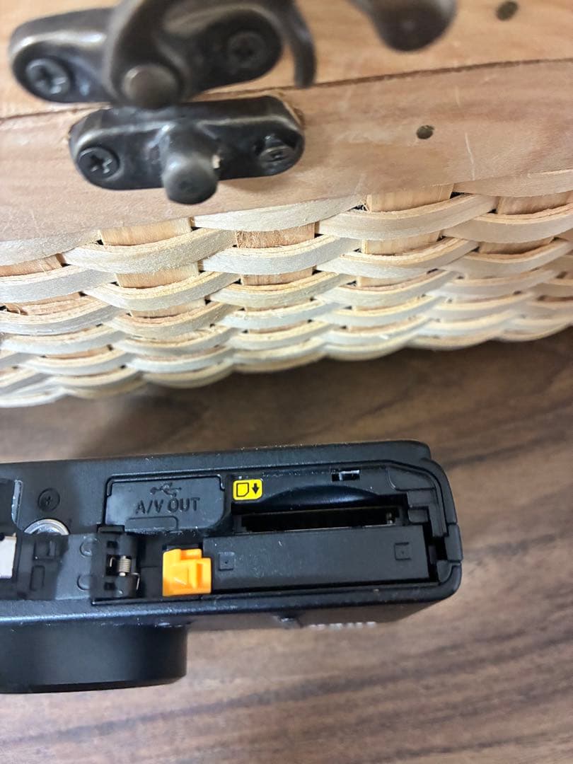 Nikon P310 動作確認済み　画面傷あり　現像には支障なし