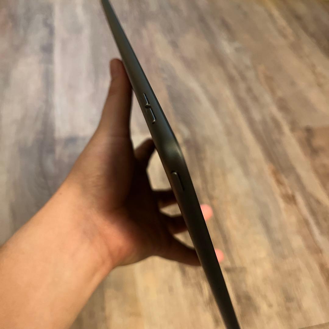 Apple iPad 10.2インチ 第8世代 スペースグレー 本体 32GB