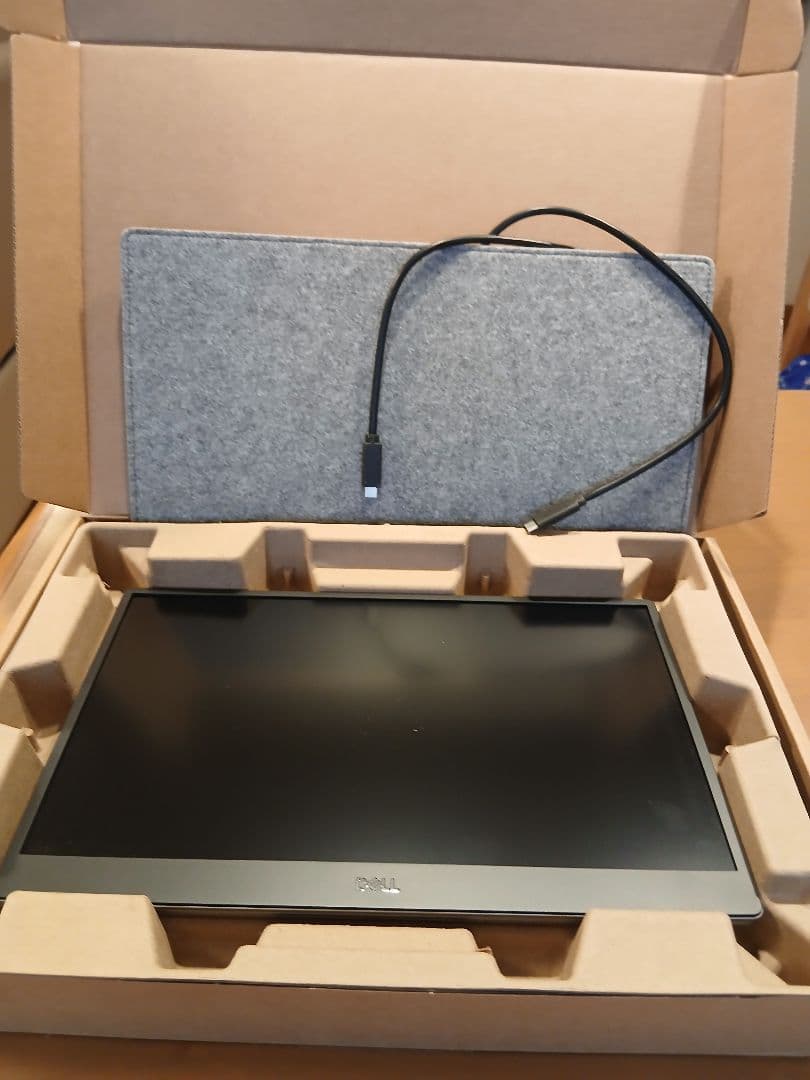 Dell 14インチポータブルモニター　P1424H