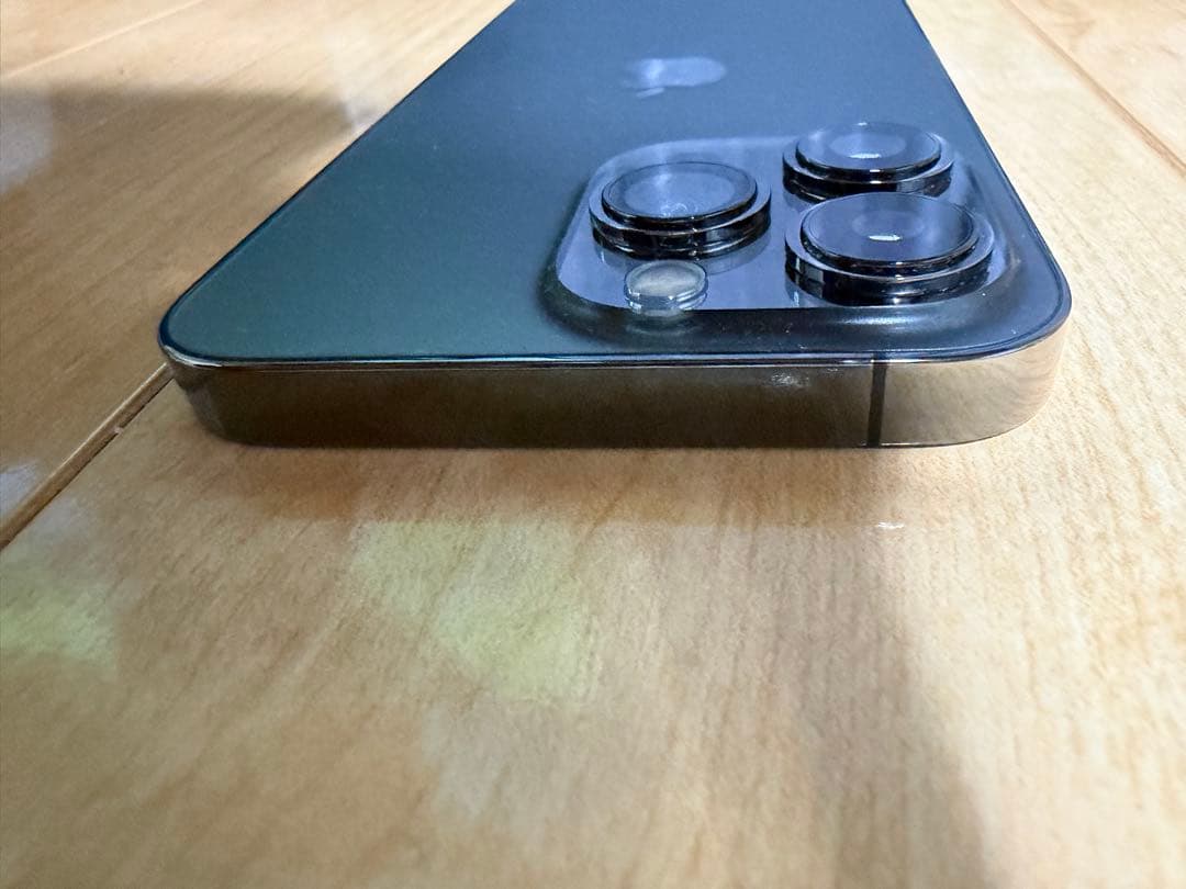 美品 Apple iPhone 13 Pro 1TB グラファイト