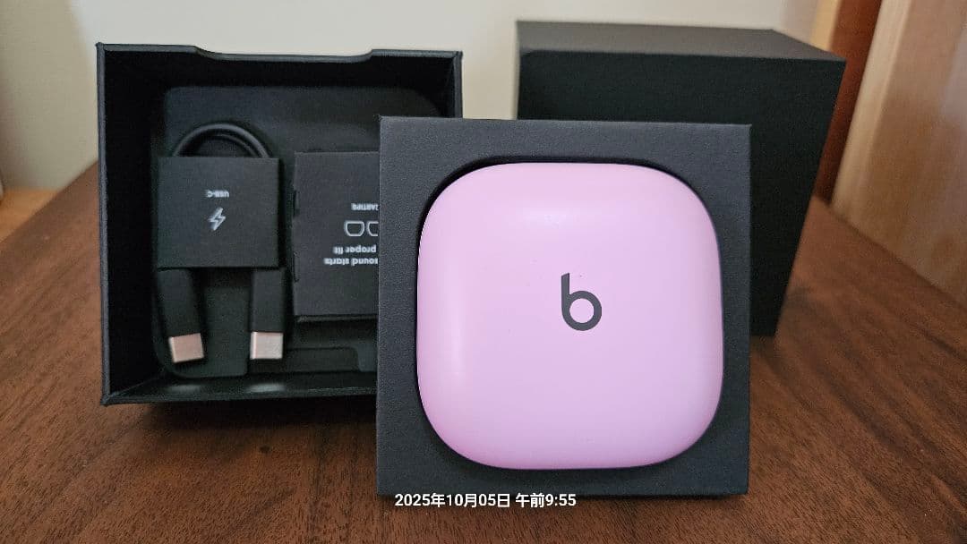 Beats ワイヤレスイヤフォン ピンク（美品）