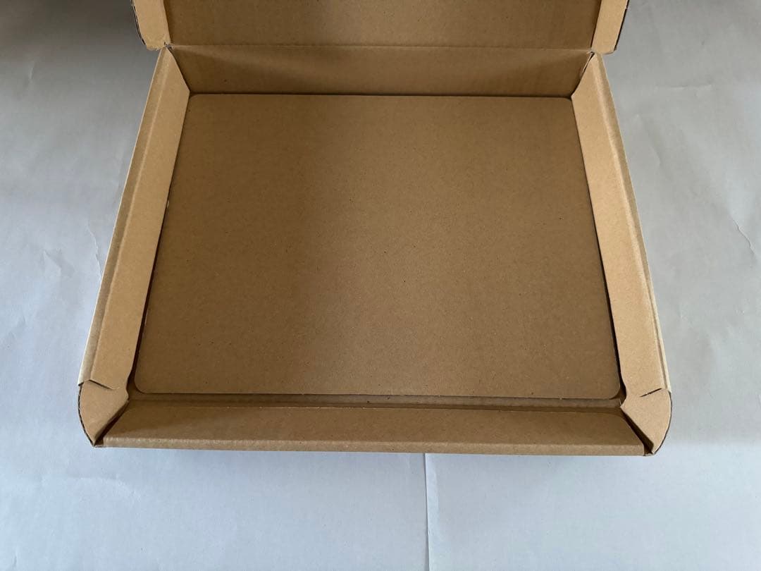 【TET（西山徹）氏サイン入り】2,000部限定 「WTAPS® 01」