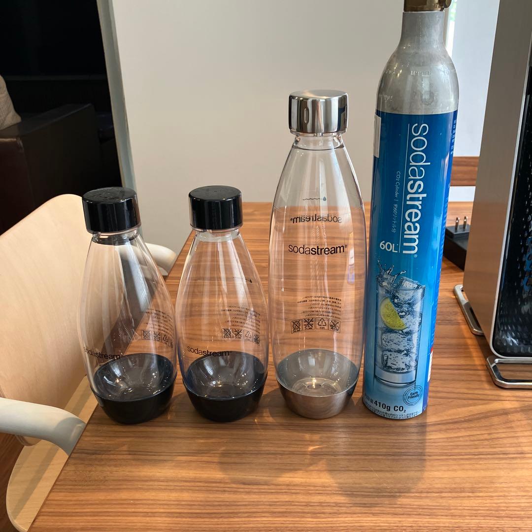 【SodaStream 】炭酸水メーカー ブラック シルバー