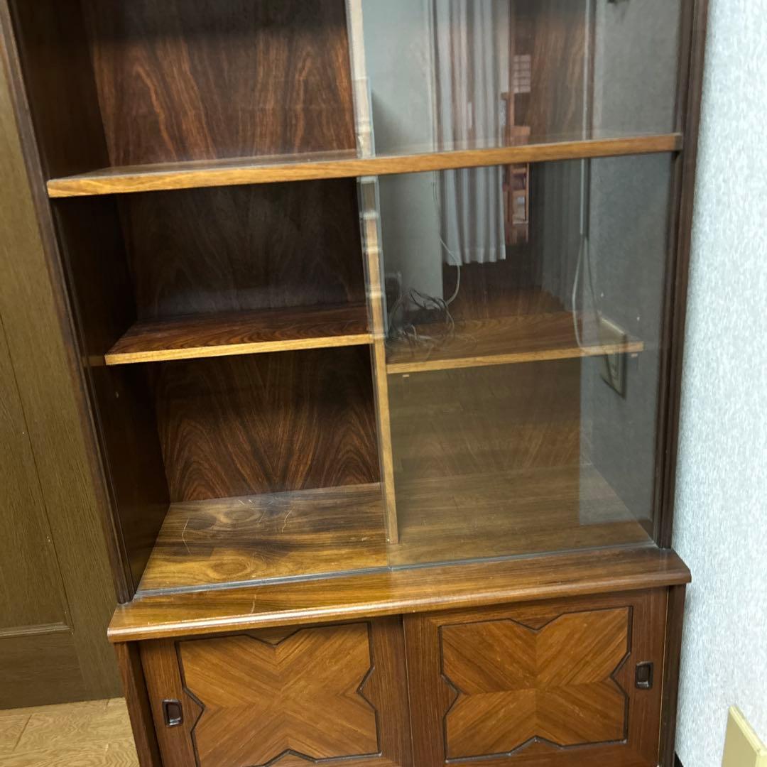 昭和レトロ 木製ガラス扉付きディスプレイキャビネット　８月１７日まで