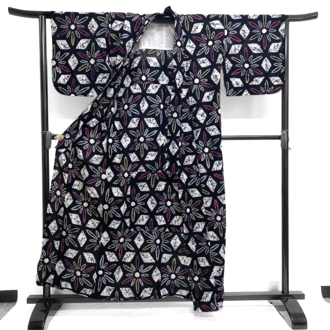 浴衣　有松鳴海絞り　花模様　菱　藍染　ネイビー　着物　063a d