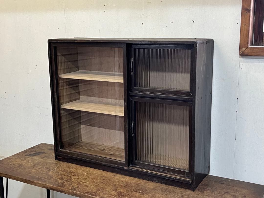 ☆*☆様 昭和レトロ 木製卓上水屋箪笥ガラス戸棚 モールガラス食器棚 茶棚