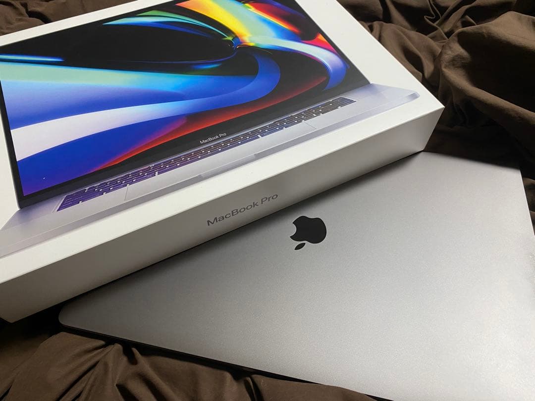Macbook pro 2019 16インチ i9/1TB/16gb