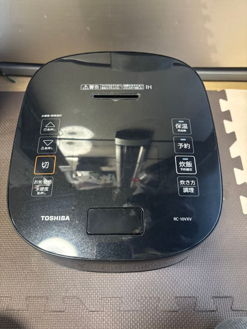美品　TOSHIBA RC-10VXV K 炊飯器　23製