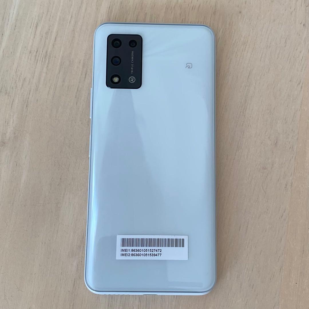 【未使用】Libero 5G II ホワイト　スマートフォン本体