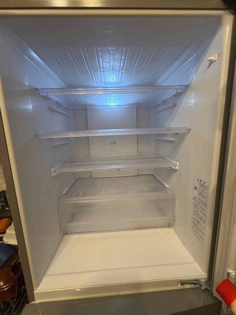 冷蔵庫　シルバー 引き出し式