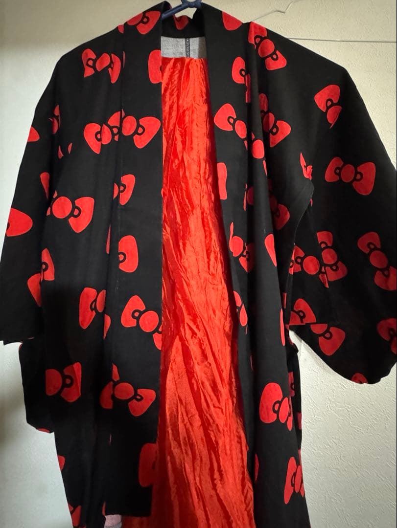 LOWRYS FARM 浴衣　ハローキティ　レディース　ブラックリボン柄