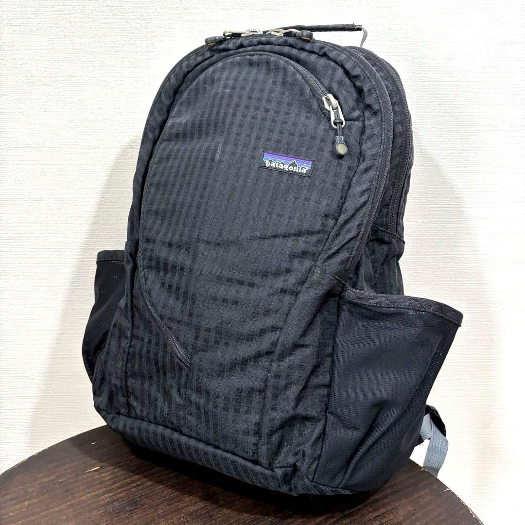 良品 パタゴニア 黒 ブラック ライトワイヤーパック リュック 48860
