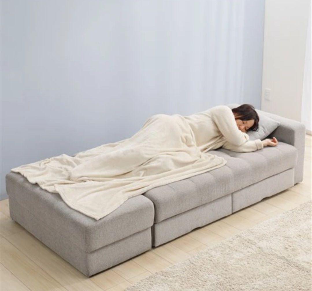 たっぷり収納付きソファーベッド(２～3人がけ、中古品)